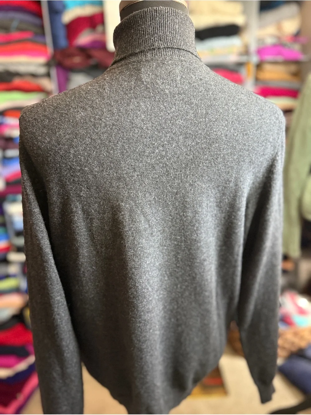Men's Gray Turtleneck Cashmere Sweater